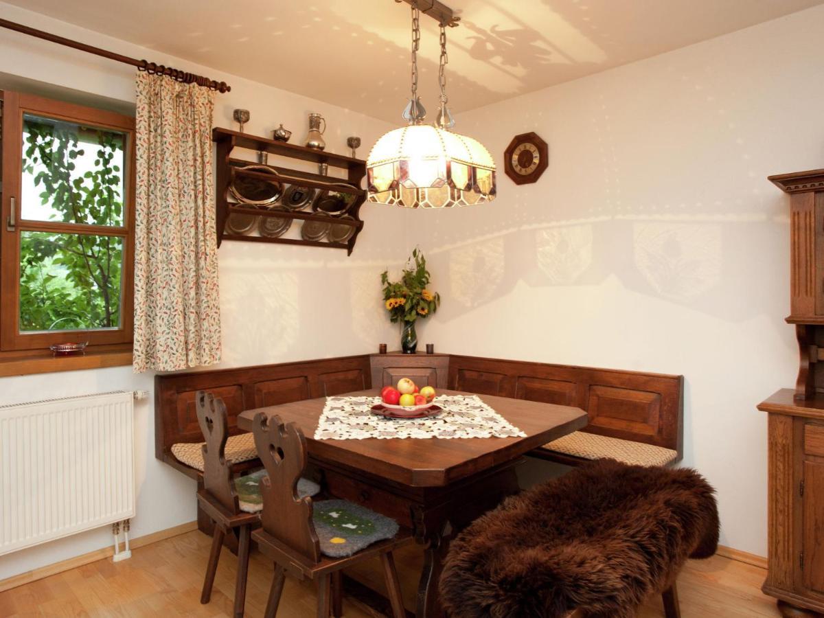 Cozy Apartment With Balcony In ミッタージル エクステリア 写真