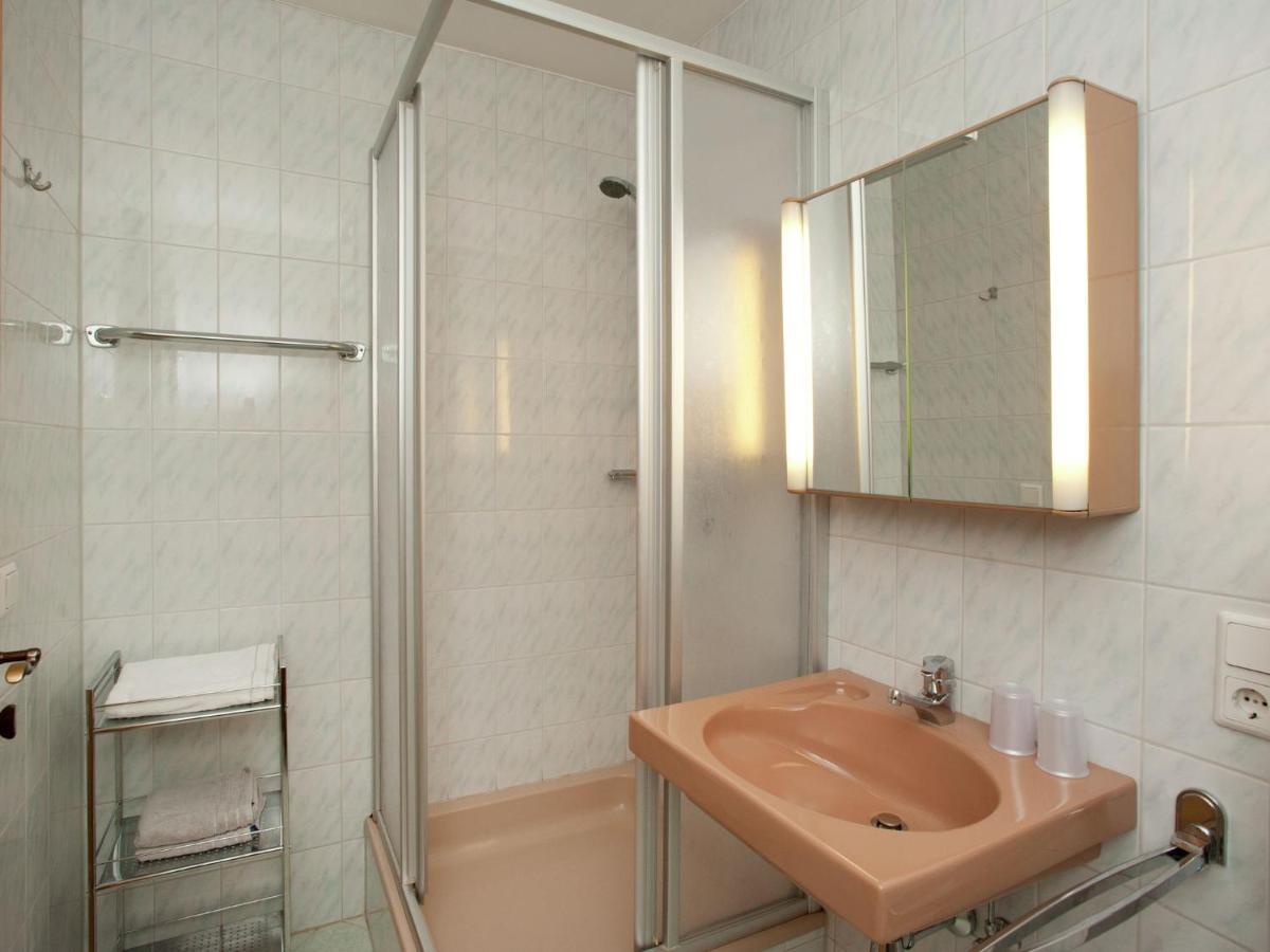 Cozy Apartment With Balcony In ミッタージル エクステリア 写真
